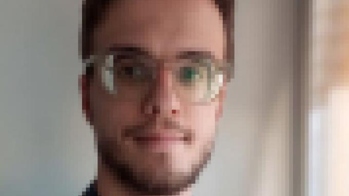 Blurred image for Jeffrey Schämer