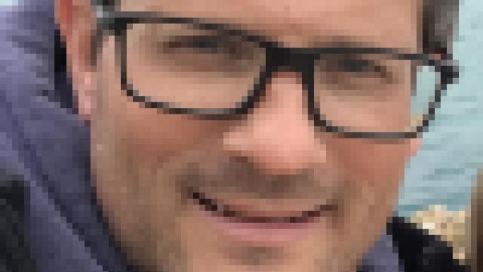 Blurred image for Dale Barotas